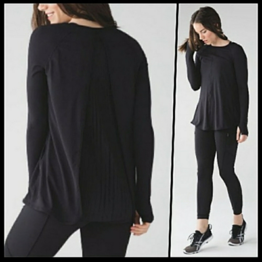 Lululemon Making Moves pleated long sleeve top
